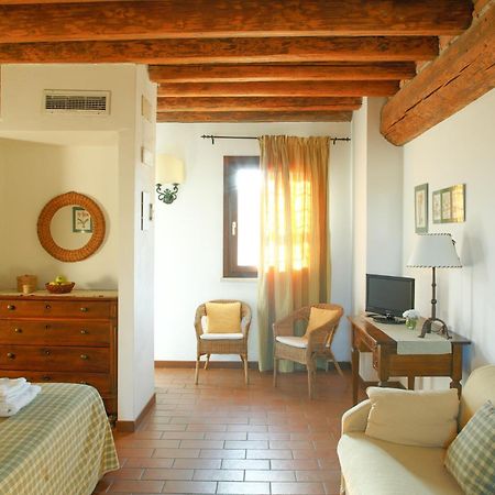 Agriturismo Tenuta La Pila Villa Villa Bartolomea Bilik gambar